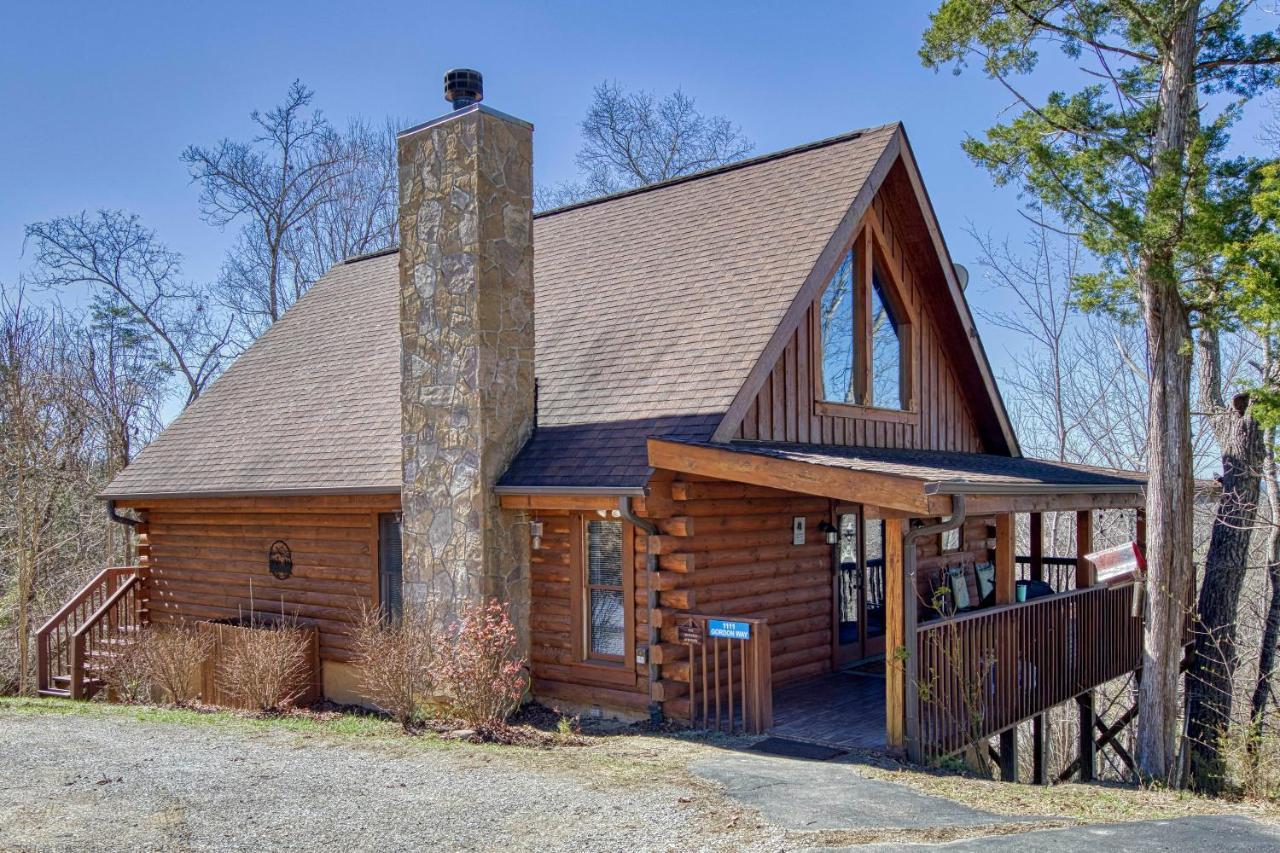 Serenity, A Rustic Log Cabin Retreat Sevierville Exterior foto